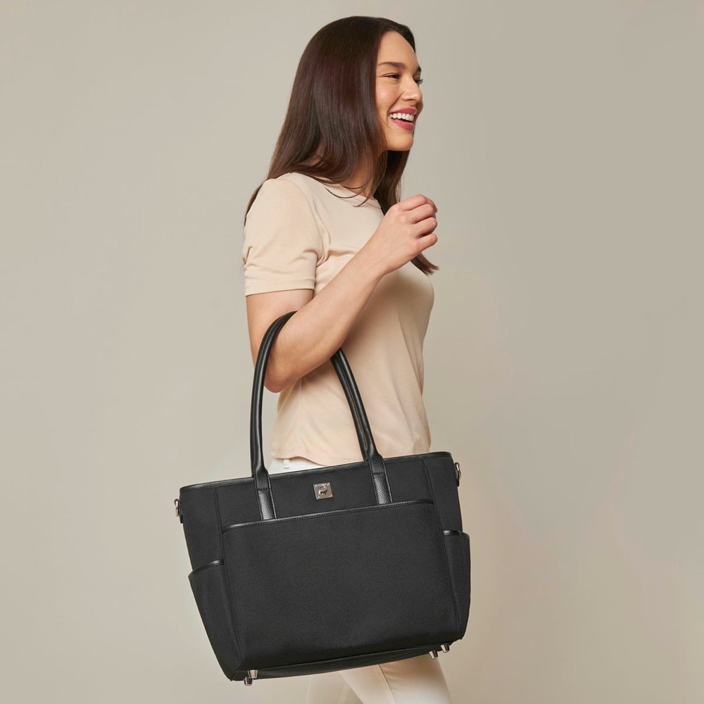 NWT - POND Los Angeles Transform Tote - Air Edition Black